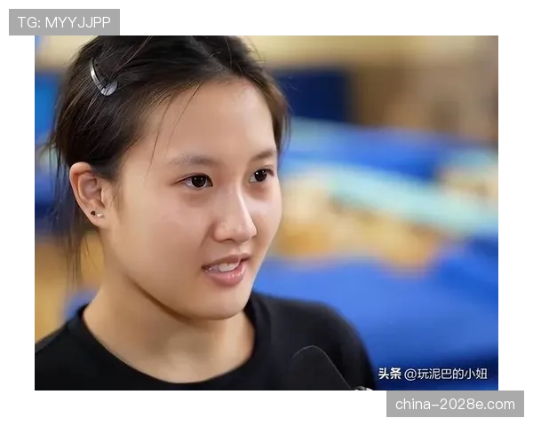 掌敏洁训练完直接啃鸡腿？这自律和放纵的切换也太真实了